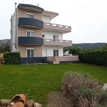 Holiday home Divanis K.a Pastida